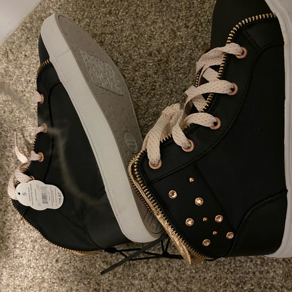 AWSOME KID SHOES(FREE SHIPPING)